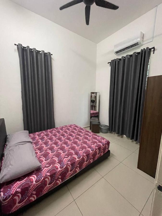 Bungalow Homestay Jasin Malacca ภายนอก รูปภาพ