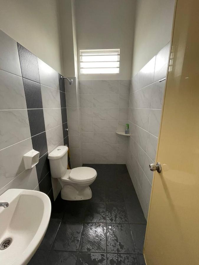 Bungalow Homestay Jasin Malacca ภายนอก รูปภาพ